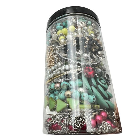 Mystery Jewelry Jar #1056 Wearable Quality Pieces 2lbs Necklace Bracelet Earring - Picture 2 of 4